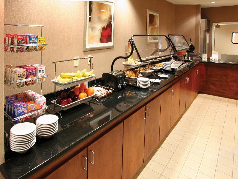 Courtyard By Marriott Charlotte Matthews Hotel Exterior photo