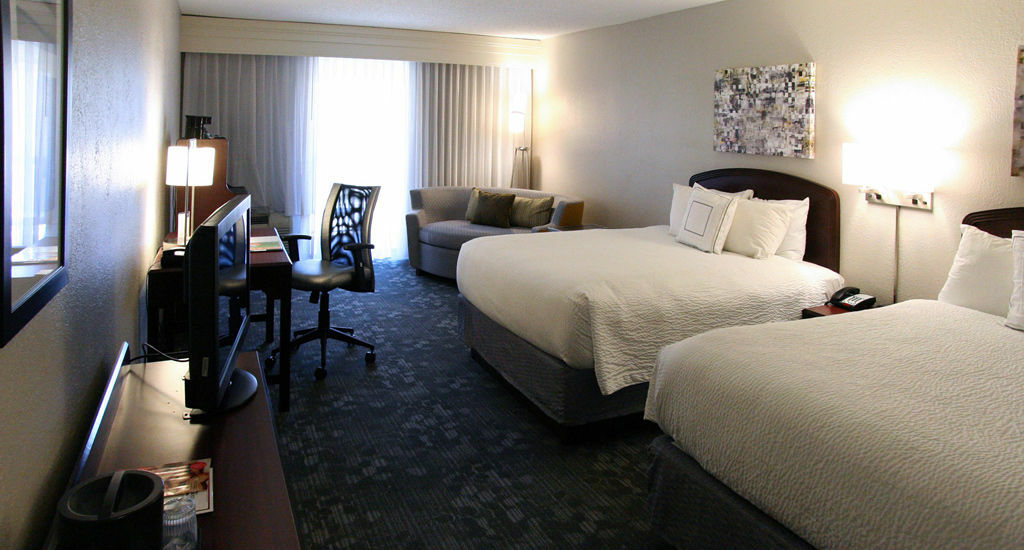 Courtyard By Marriott Charlotte Matthews Hotel Exterior photo
