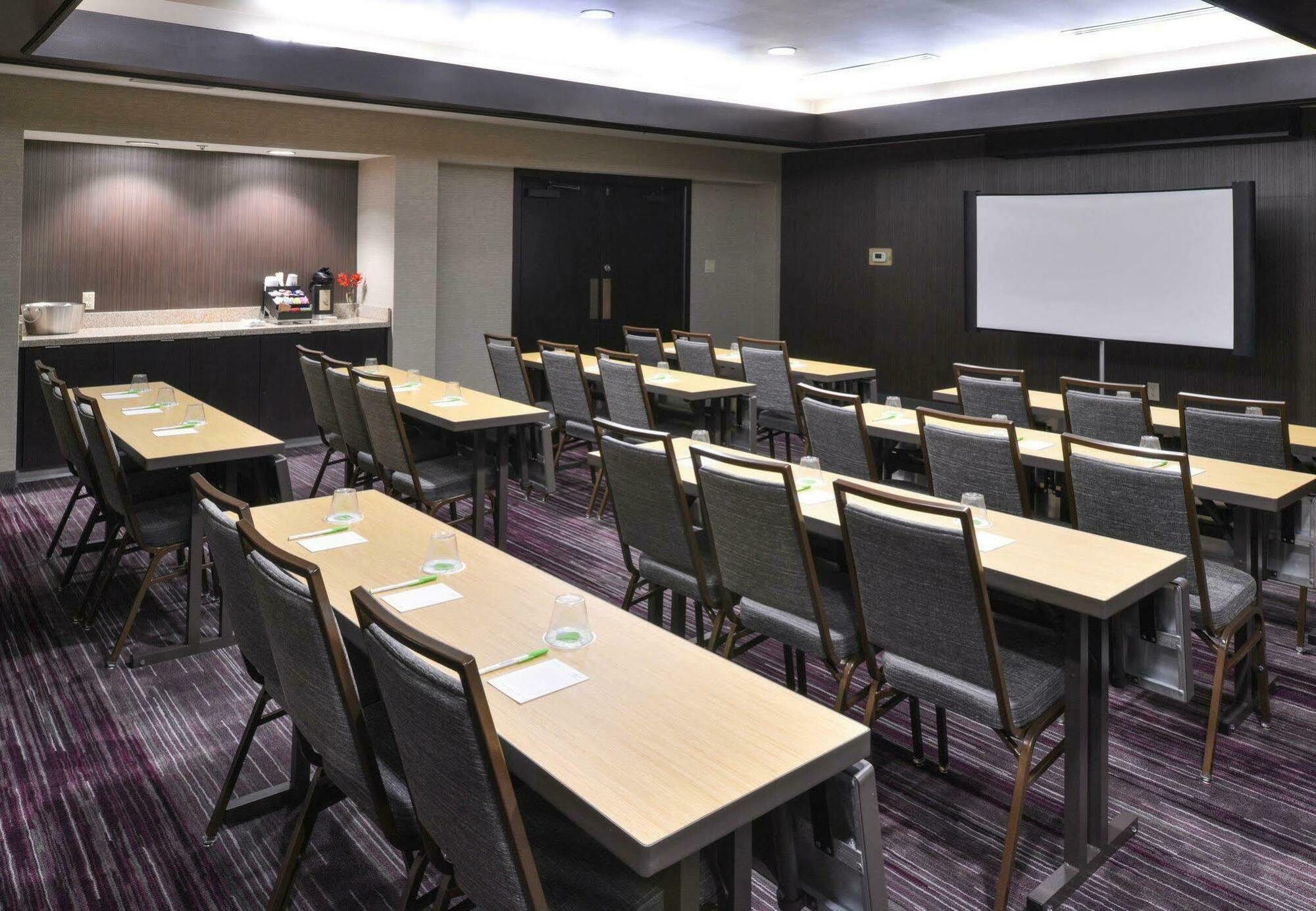 Courtyard By Marriott Charlotte Matthews Hotel Exterior photo